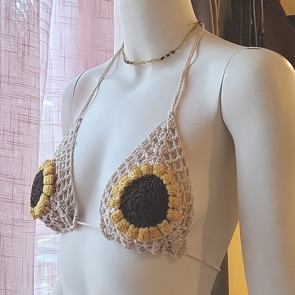 Choker - Picture 2 of 4